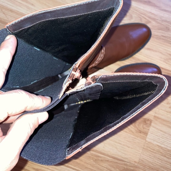 NWB Leather Brown Calf High Heeled Barreta Boots By Markon sz 8 1/2 - Picture 7 of 9